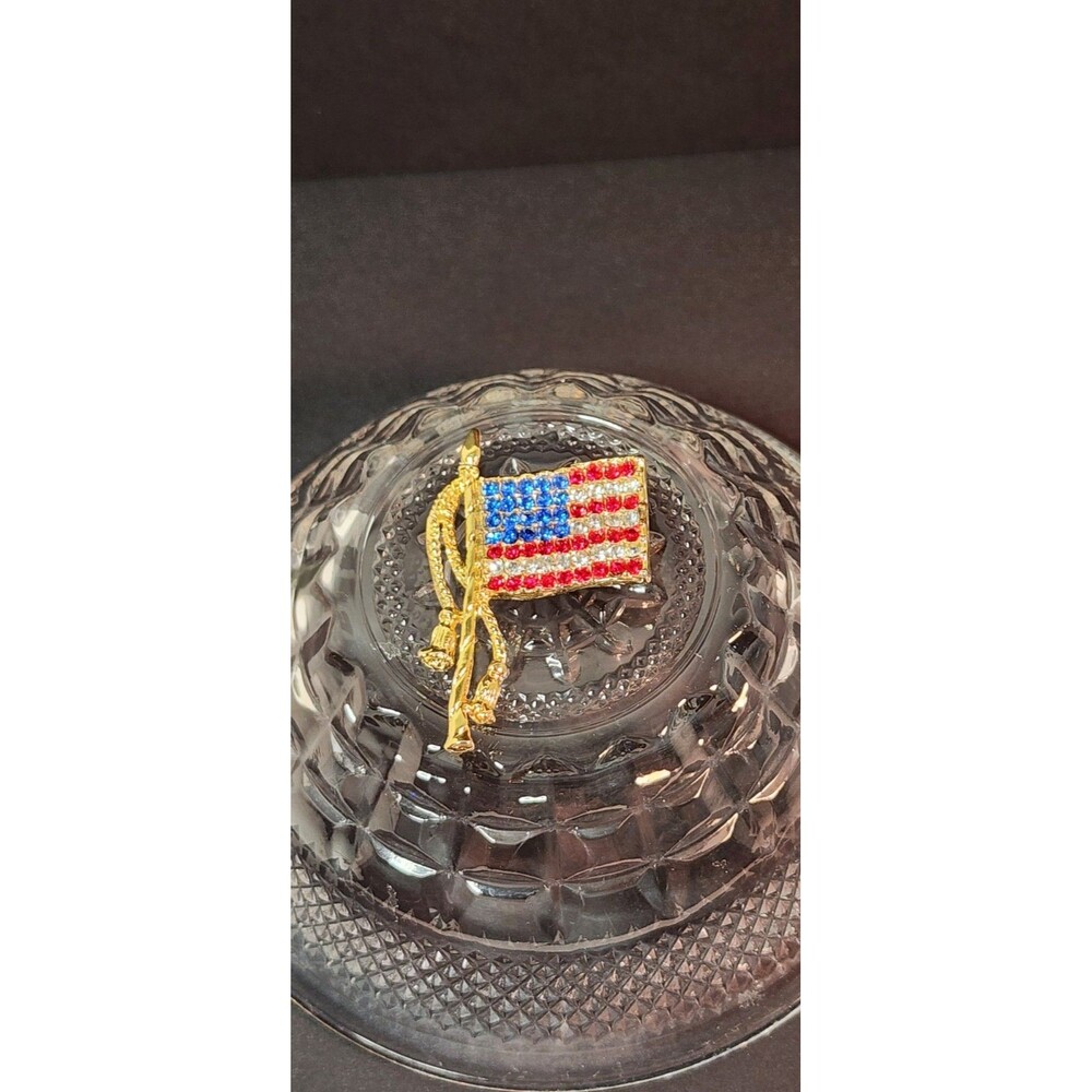 Old Glory Austrian Crystal American Flag Lapel Hat Pin Jewels Gold USA